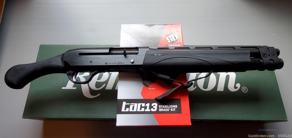 NIB Rare Remington V3 13 Home defense Shotgun with side shoulder and choke-img-0