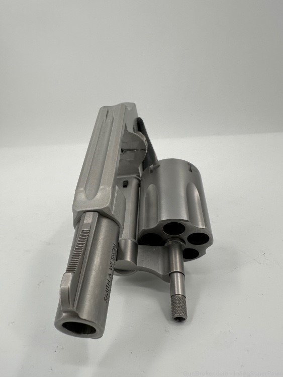 Smith & Wesson J frame Model 642 Airweight .38 S&W SPL+P-img-2
