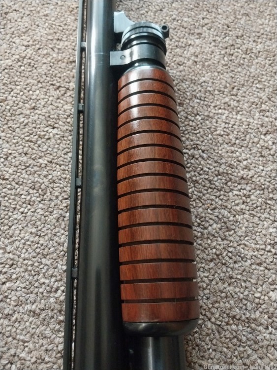 Ithaca 37 Magnum 3 inch chamber 26" removable choke tubes-img-5
