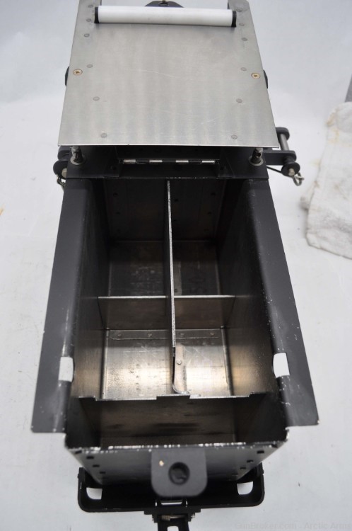 Dillon Aero M240 Mount w/ 500rd ammo can, feed chute. 240 M240H Aircraft-img-2