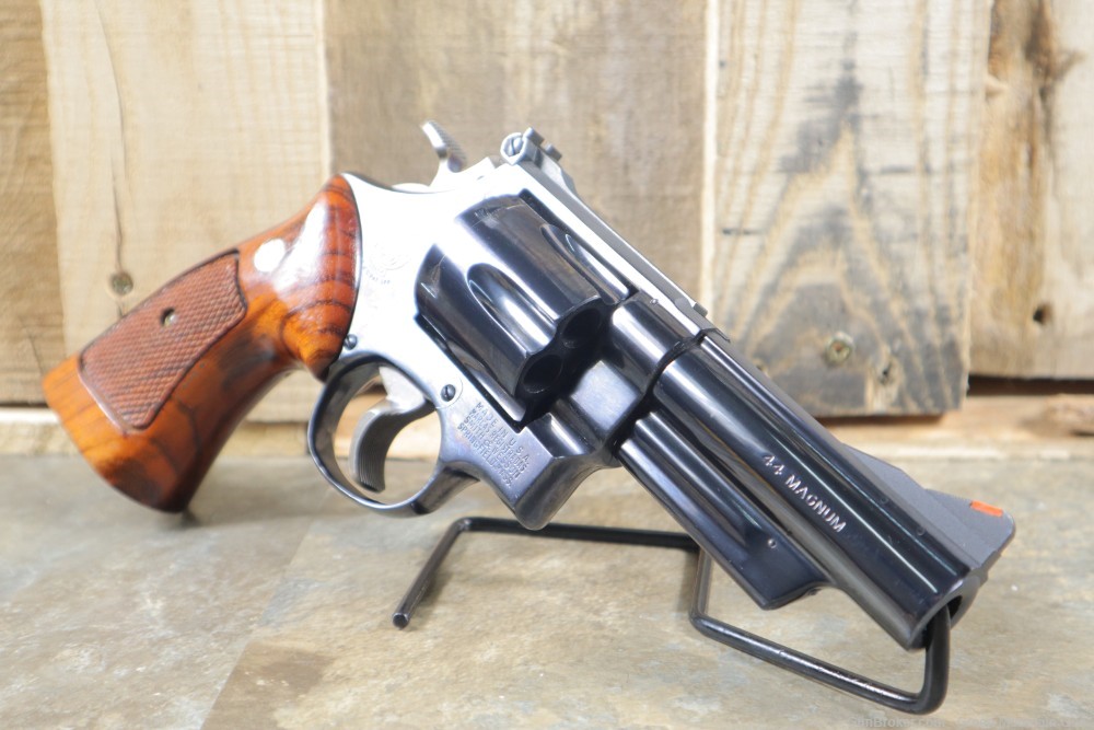 Stunning Smtih & Wesson 29-2 .44Mag Penny Bid NO RESERVE-img-2