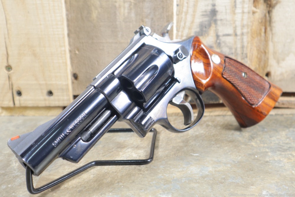 Stunning Smtih & Wesson 29-2 .44Mag Penny Bid NO RESERVE-img-3