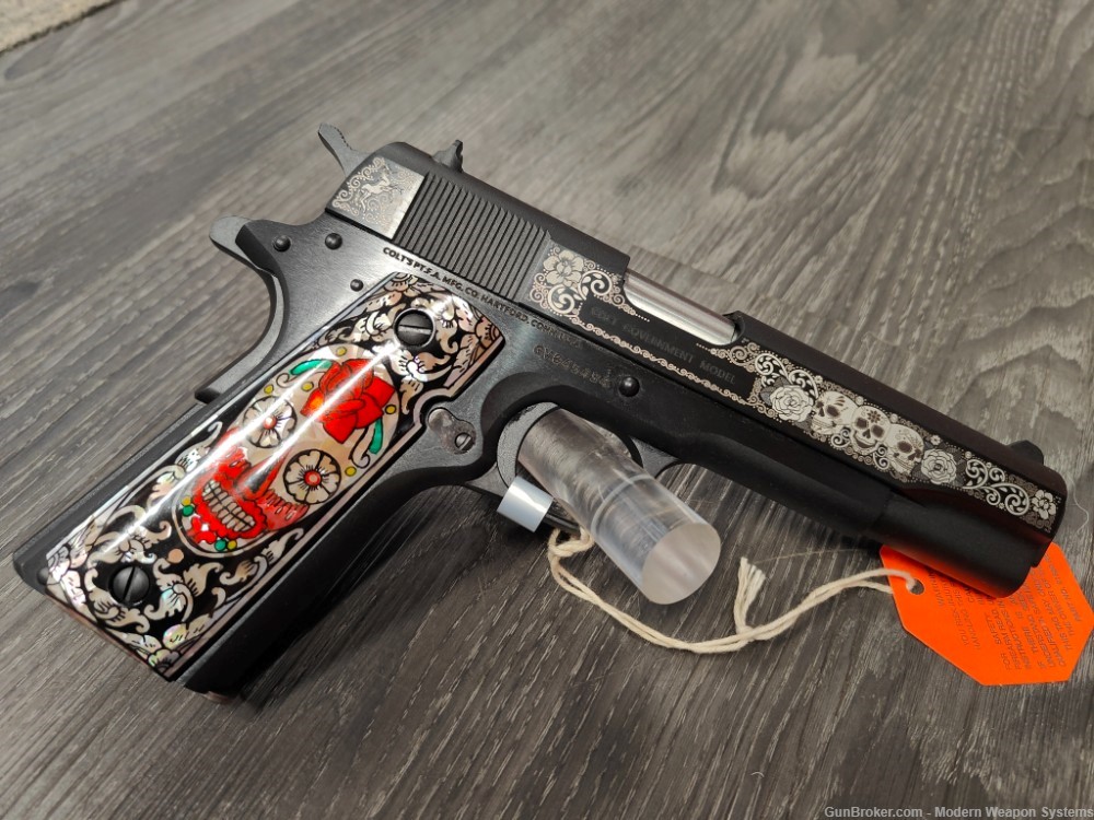 COLT 1911 DAY OF THE DEAD 1.0 O1911C-38 ENGRAVED COLT-img-1