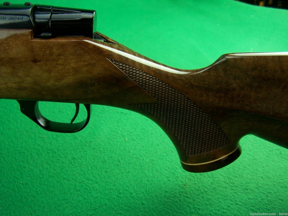 MINT - LIKE NEW WEATHERBY VANGUARD DELUXE, 300 WBY MAG, 24"BBL, FANCY WOOD-img-23