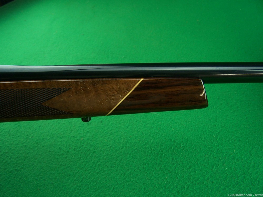 MINT - LIKE NEW WEATHERBY VANGUARD DELUXE, 300 WBY MAG, 24"BBL, FANCY WOOD-img-24