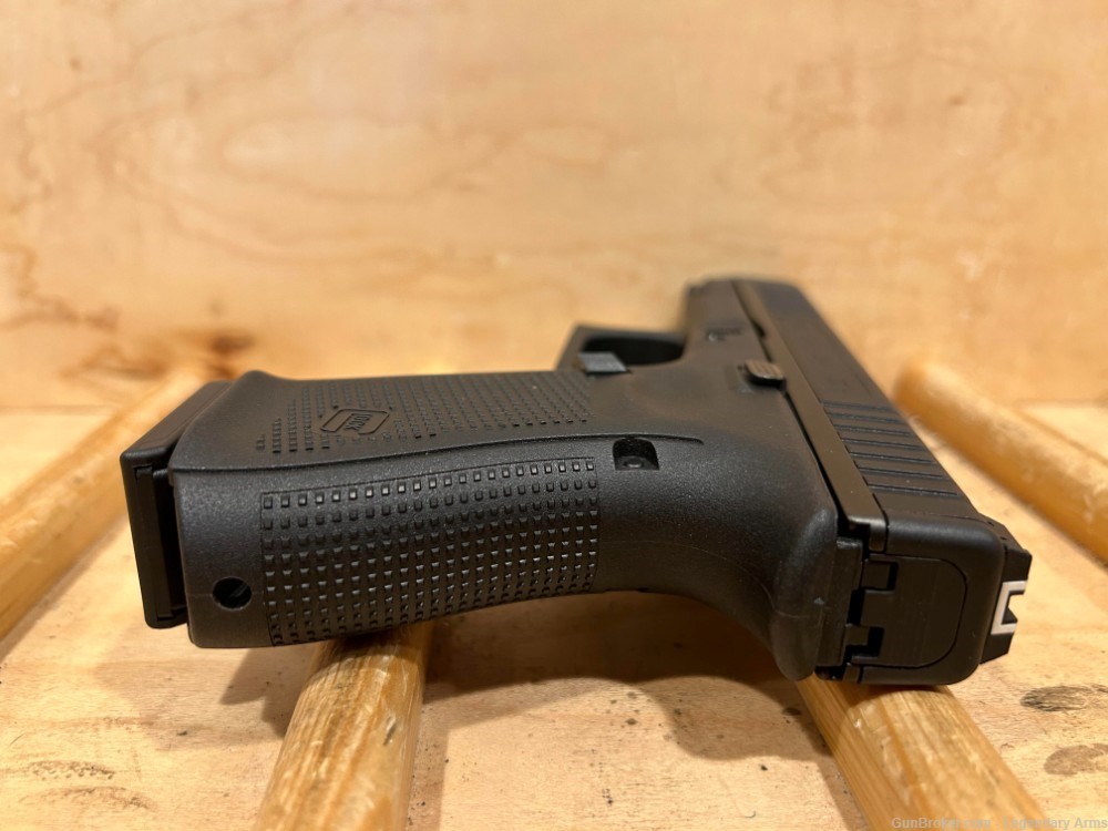 GLOCK 44 22LR  #24888                       -img-9