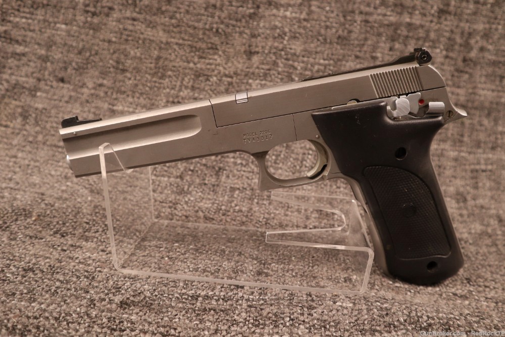 Smith & Wesson 2206 | .22 LR | Penny Auction-img-0