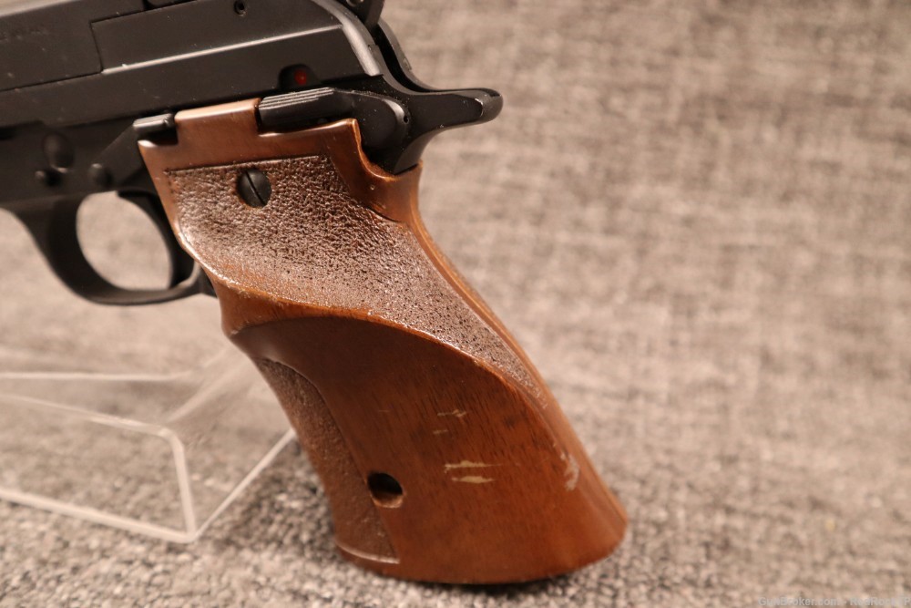 Beretta 89 | .22 LR | Penny Auction -img-1