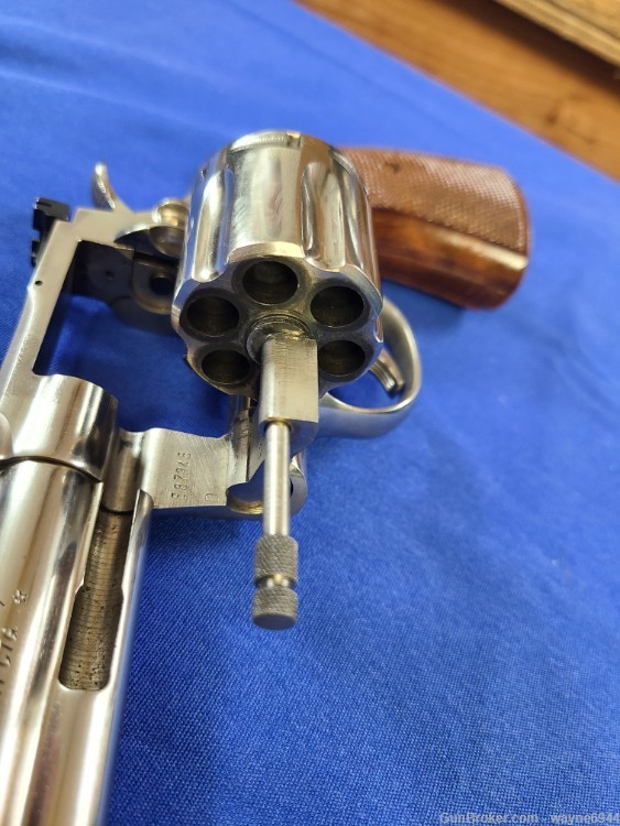 Colt Python 4” ported barrel, nickel finish, target sights, original grips-img-10