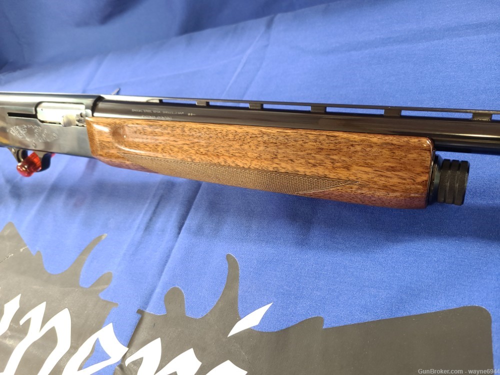 Browning B2000 12 gauge 2-3/4” 26” vent rib barrel, removable, wood stocks -img-2