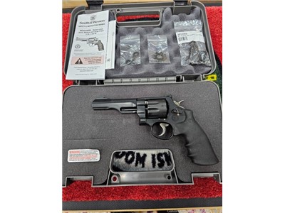 Smith & Wesson Model 327 TRR8 357 Mag 5" NEW