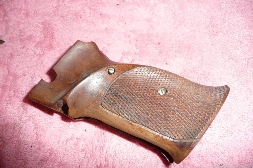 S&W Model 41 Pistol Grips, Vintage walnut, Exc-img-1