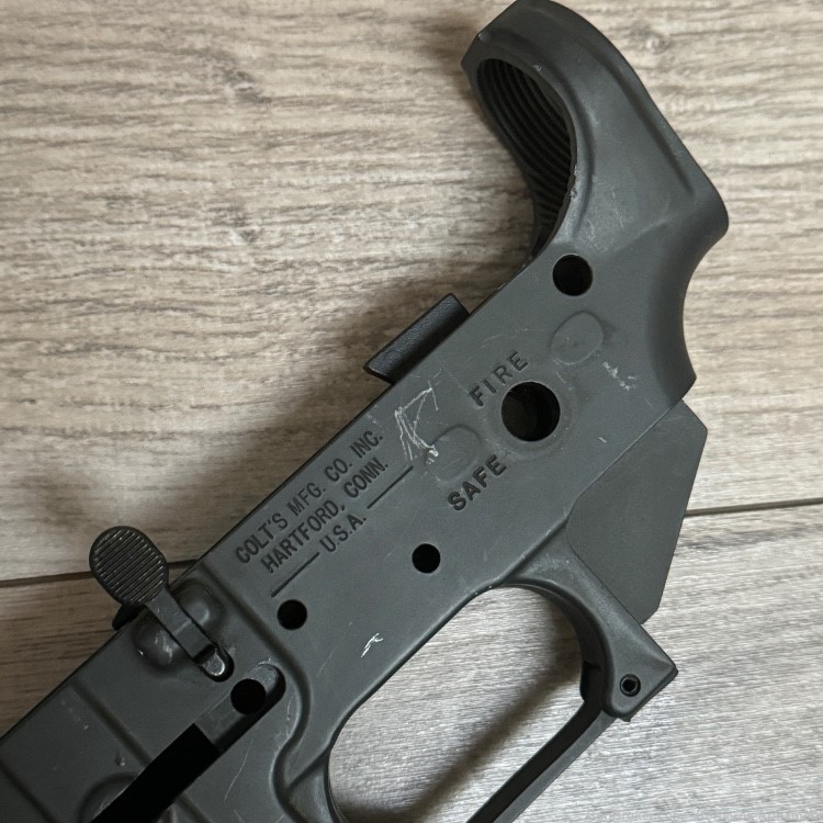 Colt Pre Ban Lower Receiver w Detent Hole Mil-spec Pivot AR15 Preban MA OK-img-5