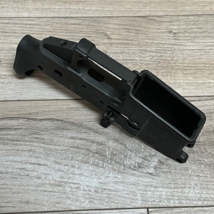 Colt Pre Ban Lower Receiver w Detent Hole Mil-spec Pivot AR15 Preban MA OK-img-7