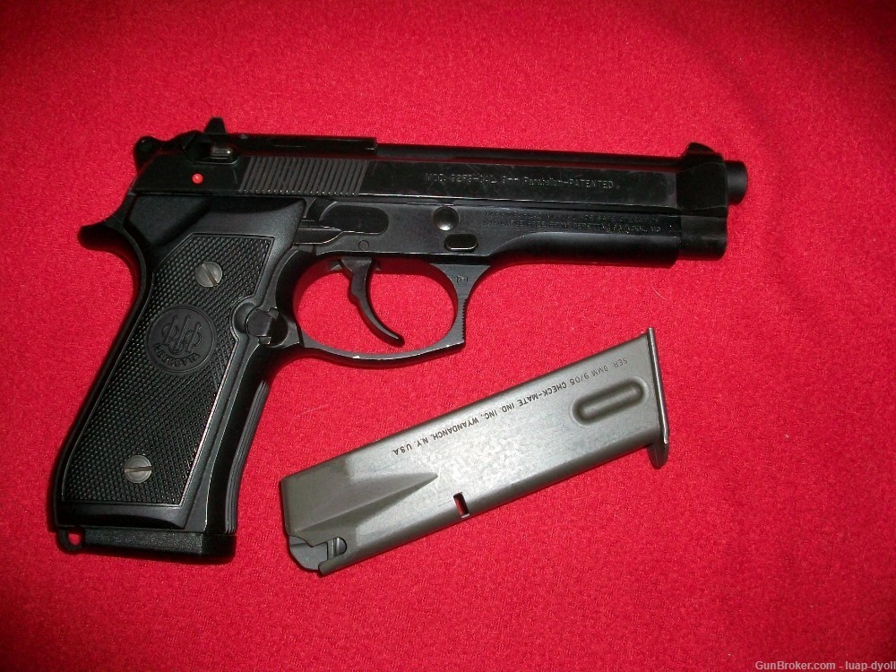 Beretta model 92 9mm pistol 2-15 round mags-img-1