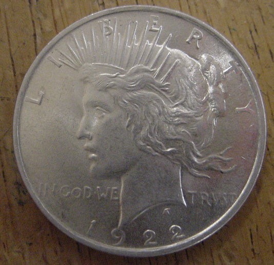 1922 Peace Silver Dollar 8-3 Nice-img-0