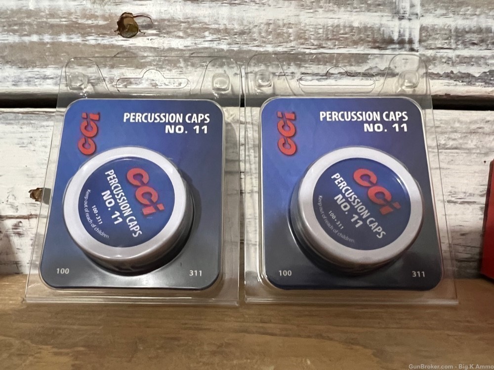 CCI NO. 11 Percussion Caps #11 (2 Cans of 100) 200 count no cc fees-img-1