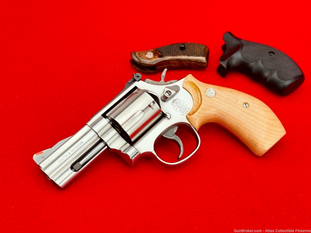 1997 Smith & Wesson 696 Combat .44 S&W Special *RARE 3" BARREL* Extra Grips-img-0