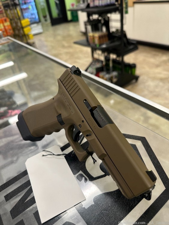 USED GLOCK 17G3 RTF2 17 G3 9MM 19RD FDE 4.49" COMES AS IS-img-6