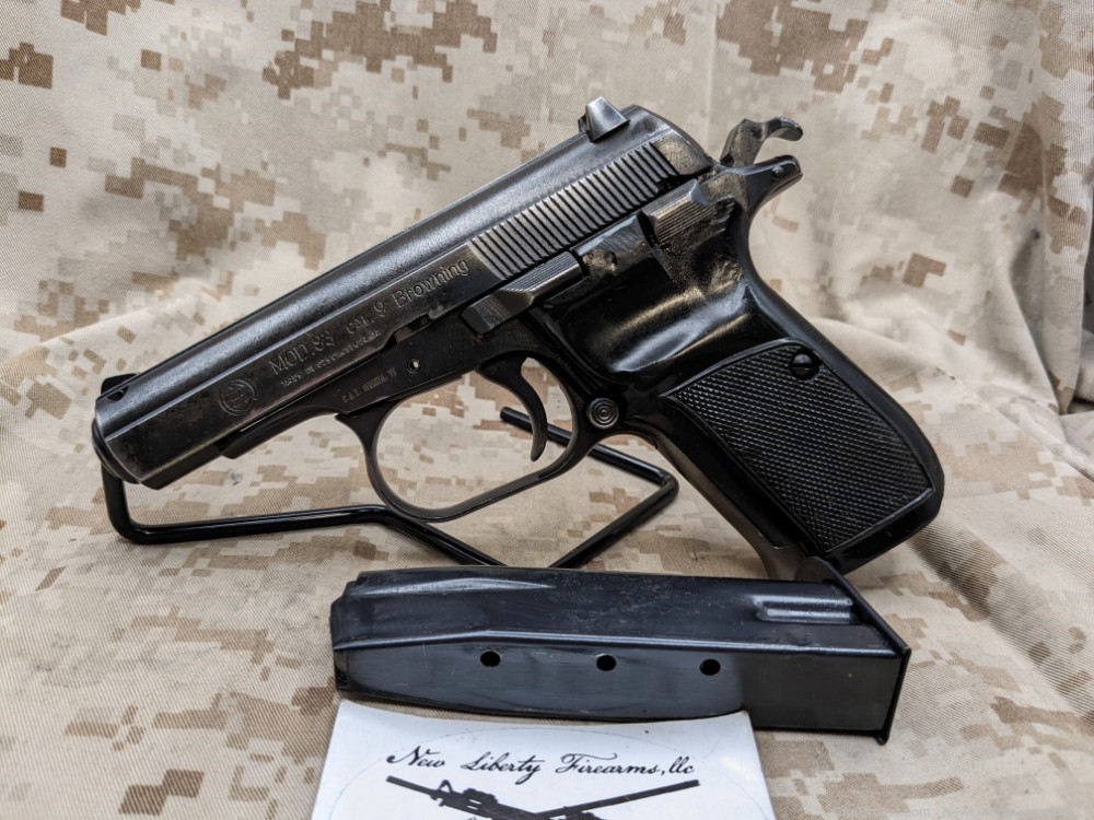 CZ83 .380 ACP DA/SA pistol 1-12rd Mag, Import Marked, Fair Condition, USED-img-2