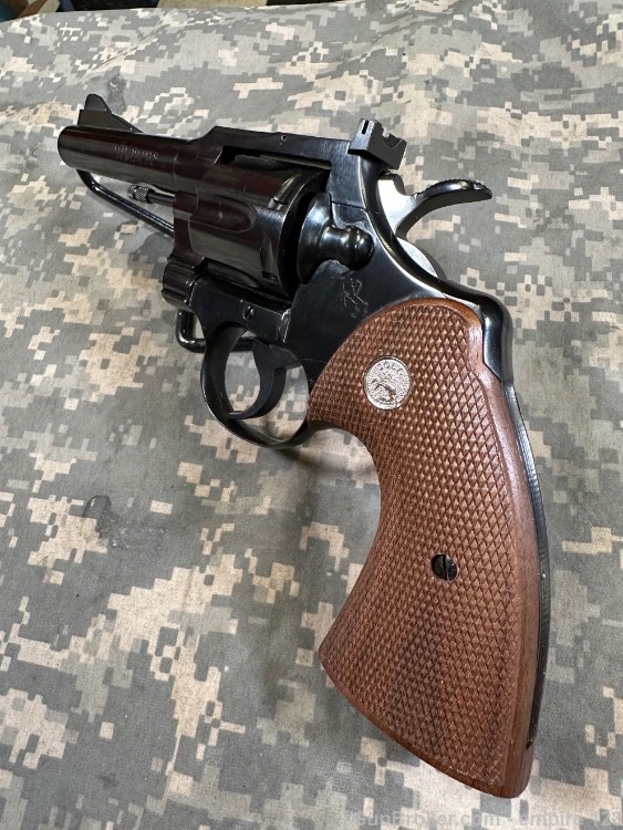 Colt Trooper .38 Spl Blued *DESIRABLE*  Stunning 4" Barrel 6 Shot Revolver-img-4