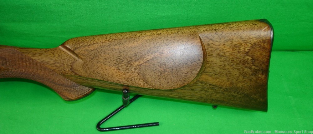 Winchester Model 70 .22-250 / 20" Bbl - Leupold - Custom Wood & More-img-9