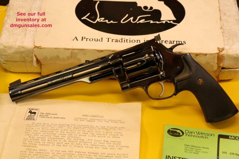 DAN WESSON .375 SUPER MAG WITH BRASS AND RELOADING DIES (COLLECTORS DREAM) -img-1