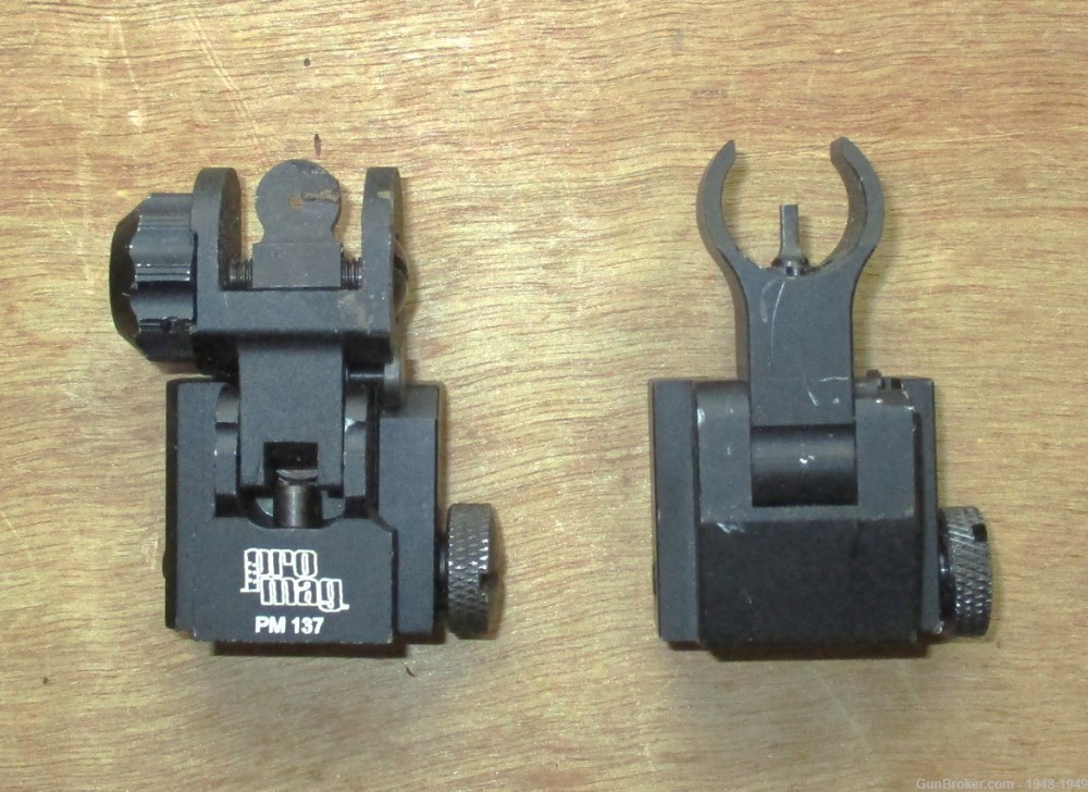 AR15 / M16 PRO MAG 137 Fold Down Front & Rear Sights (2 Sights)-img-4