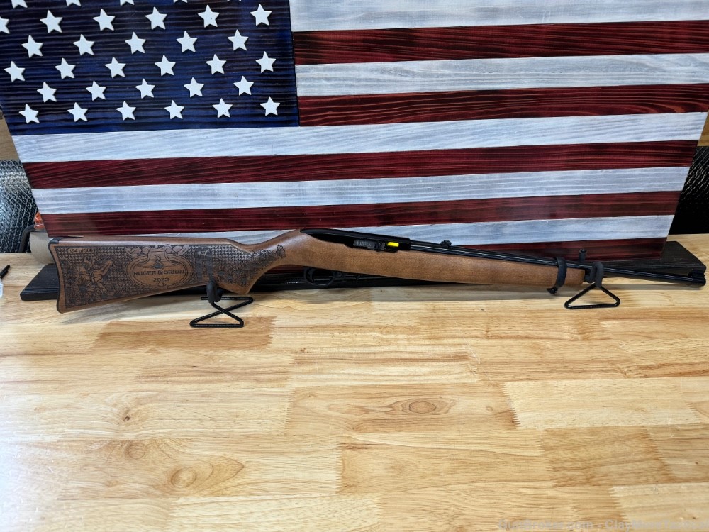 RUGER 10/22 22LR RIFLE BLUED/BIRCH PREAKNESS EXCLUSIVE-img-0