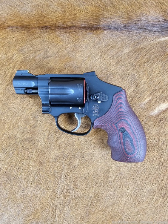 Lipsey’s Exclusive Smith & Wesson Ultimate Carry J-Frame 432UC .32 H&R -img-1