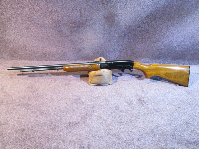 Remington 572 Fieldmaster .22S/L/LR - Near Mint Condition-img-0