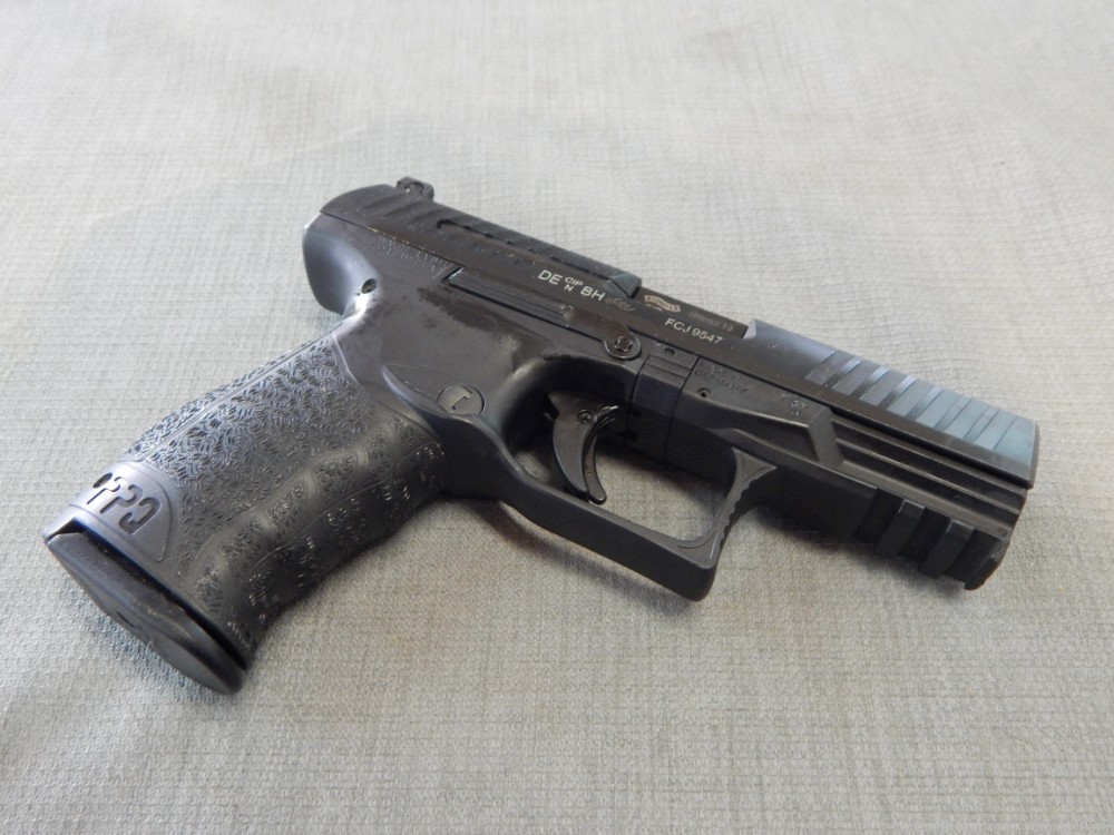 Walther PPQ 9MM (4"bbl)-img-4