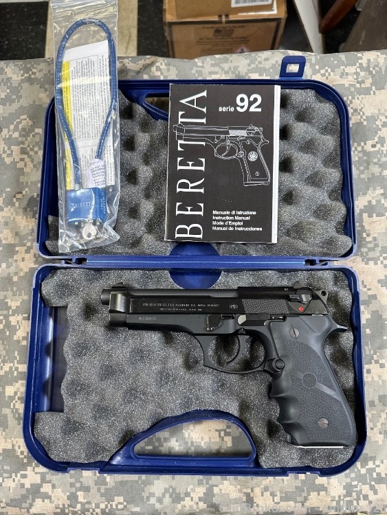 Beretta 9mm 4.9" Beretta 92 92FS + ORIG CASE Made In Italy 15+1-img-1