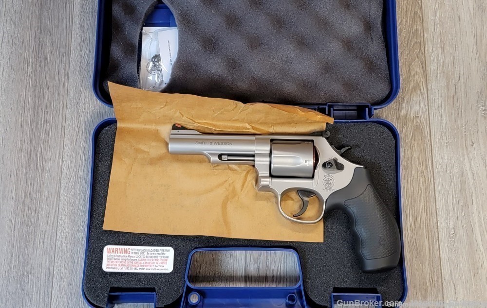 Smith & Wesson Model 69 44 Mag 162069-img-1