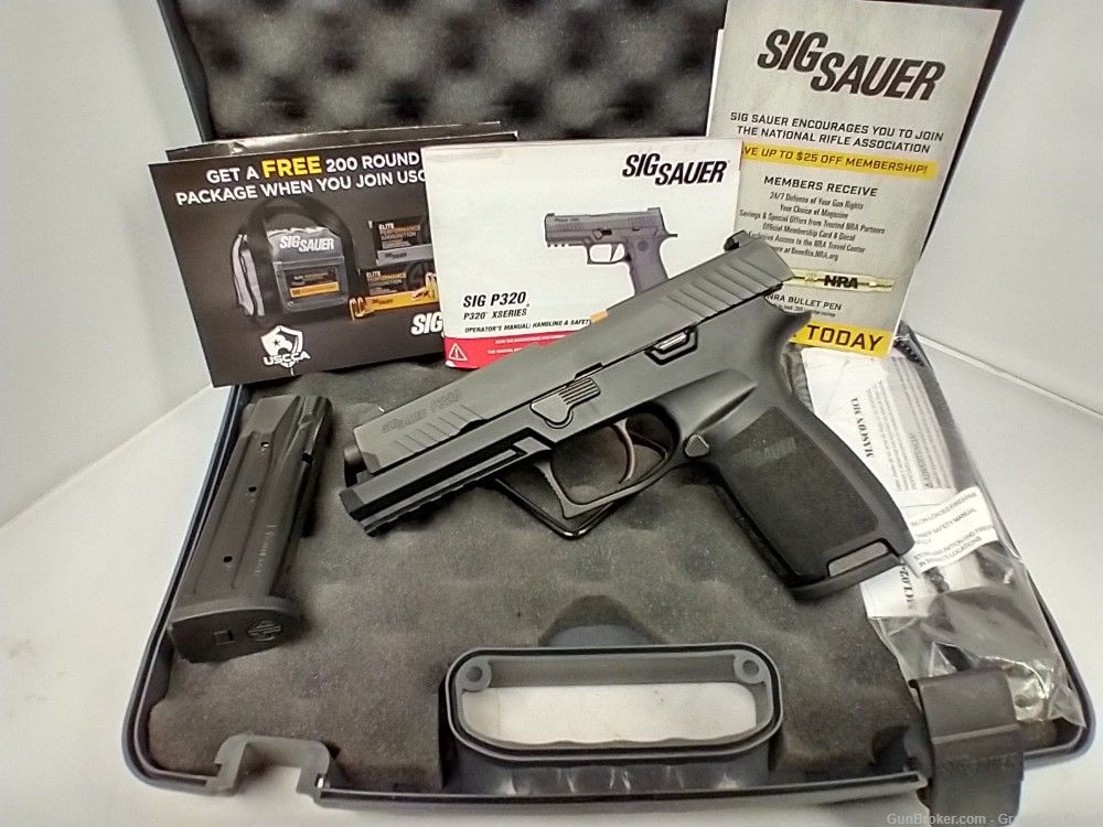 Sig Sauer P320F 9mm Nitron BLK Full-Size w/Case/2-17RD Mags USED VERY NICE-img-1