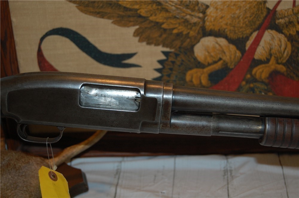 Winchester Model 12 Pump 12 Gauge manufactured in 1928-img-3