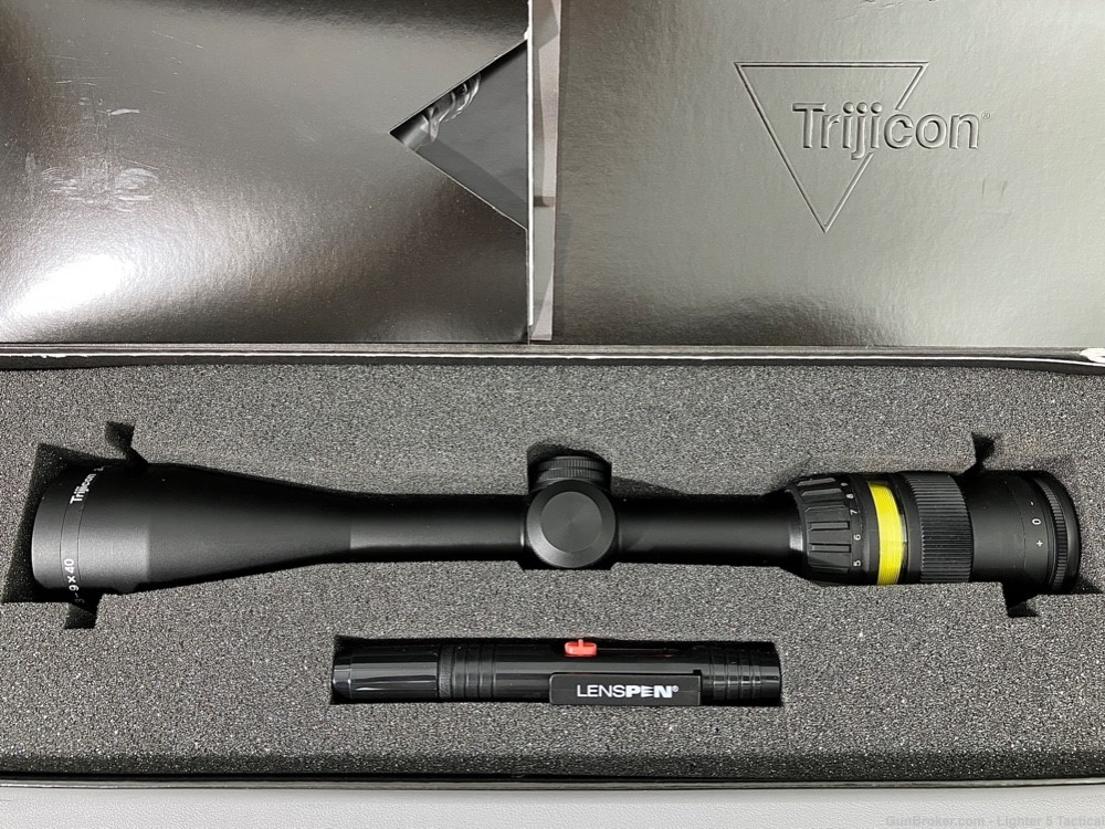 Trijicon Accupoint, 3-9x40mm, Mildot Reticle, Illuminated Amber Dot, Used-img-8