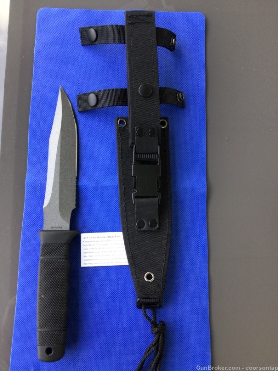 SOG S37 Early Navy Seal Knife, box and papers SEKI, JAPAN-img-1