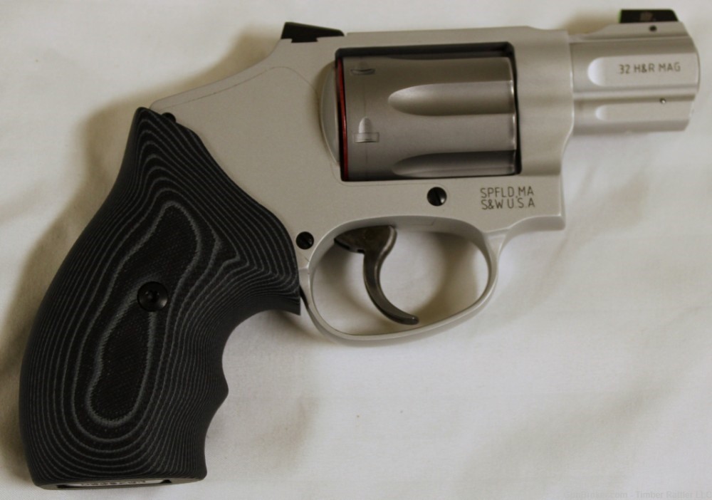 Smith & Wesson 632UC 32H&R Mag Revolver .32 H&R-img-2