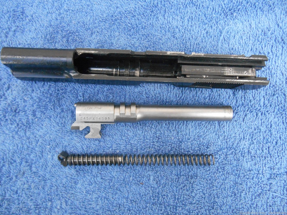 Hi Power 9mm Pistol Mfg. by Fabrique Nationale (FN) in Herstal, Belgium-img-9