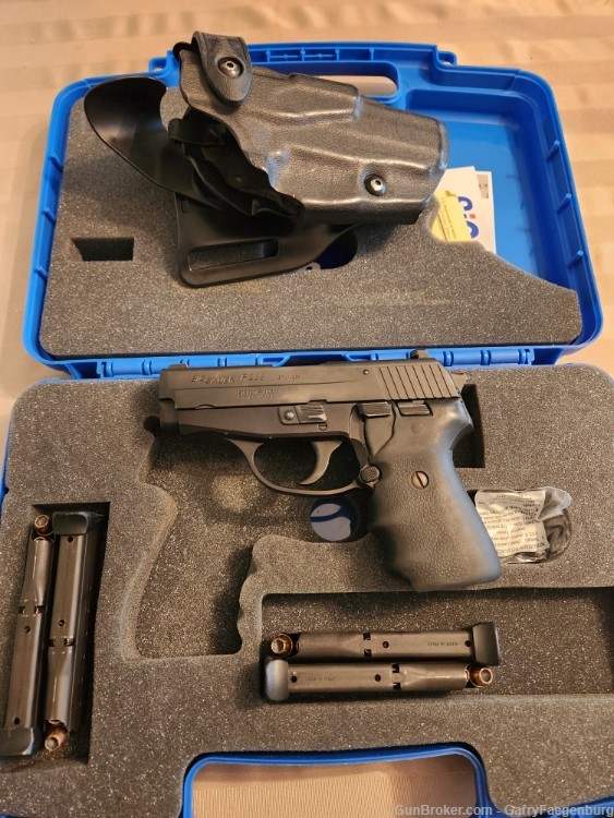 Sig Sauer P239 .40 S&W Pistol-img-5