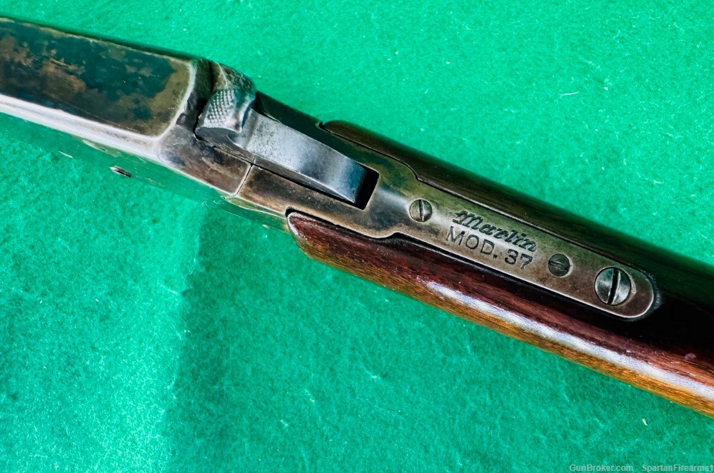 Marlin Model 37 Pump Action Rifle in 22LR / 22Long / 22Short  (1927 - 1928)-img-12