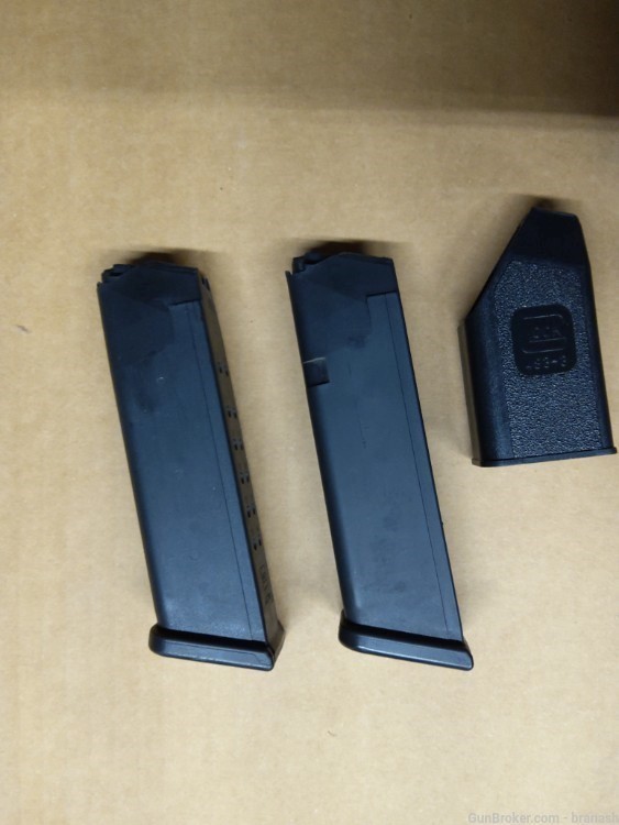 Glock Pistol Magazines,  2-15rd. 40S&W, and Loader -img-2