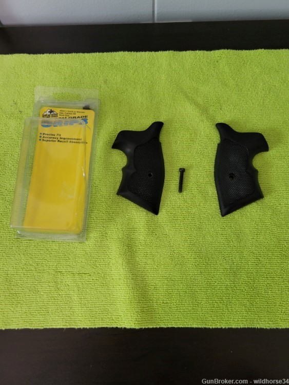 Uncle Mikes S&W K&L Frame Boot grips SQUARE Butt (Auction#2)-img-1