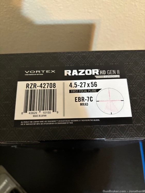 Vortex RAZOR® HD GEN II 4.5-27X56 EBR-7C MRAD with mount-img-1