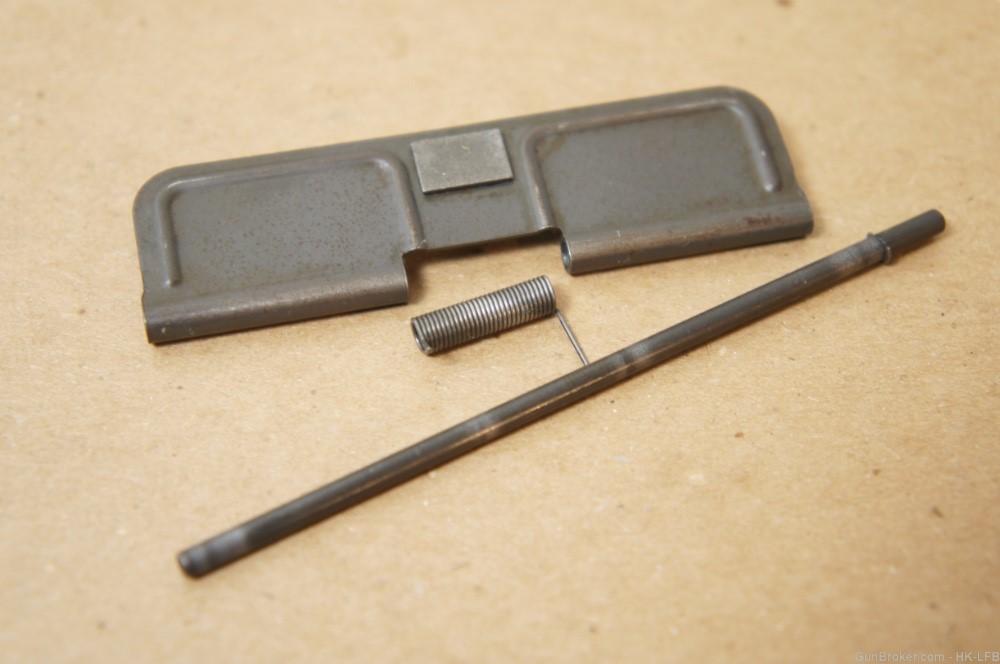 Colt M16 XM16 M16A1 Early Ejection Port Cover Kit Type 1 RETRO *Very Good*-img-4