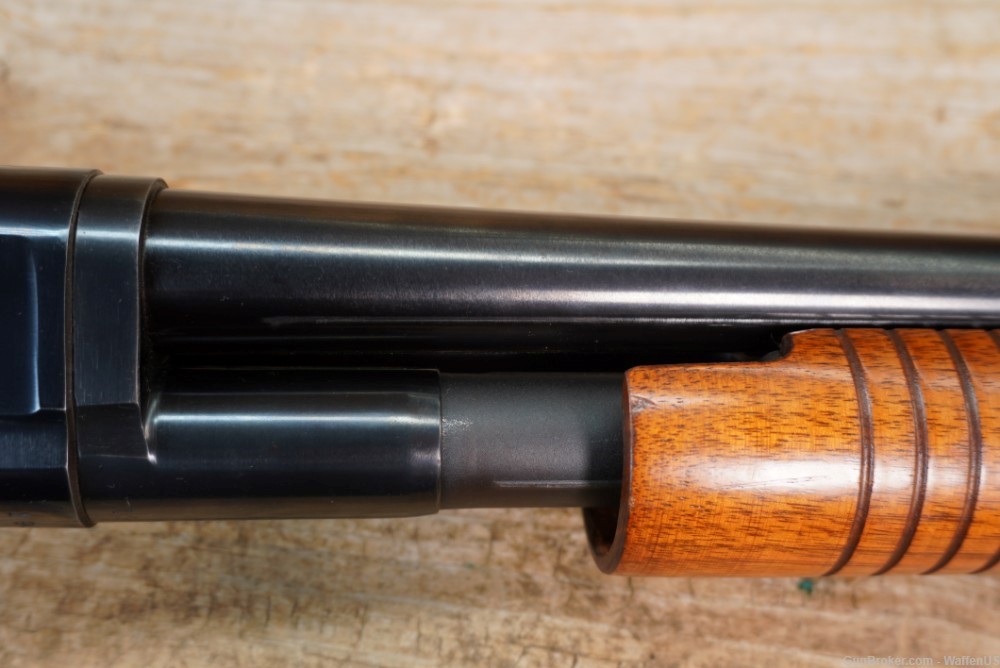 Winchester Model 12 12ga mfg c.1960 EXCELLENT C&R ok M12 26in bbl -img-9