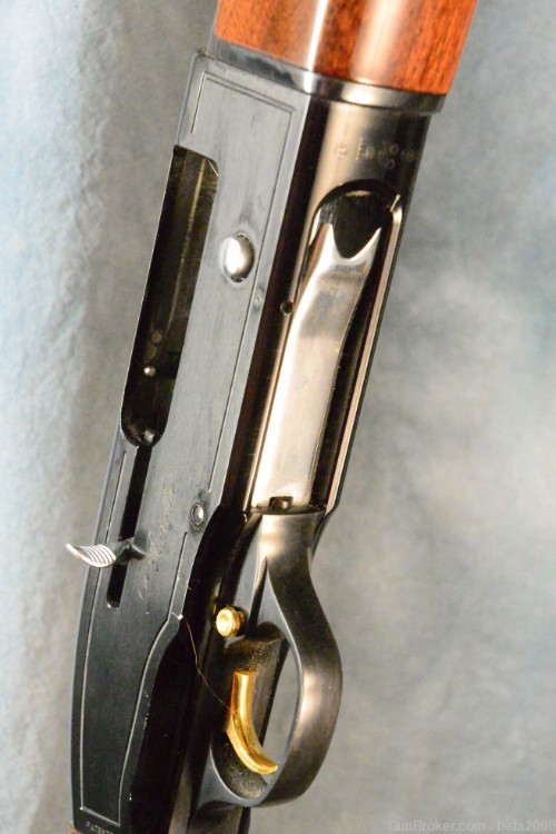 Beretta A303 12 Gauge shotgun-img-5