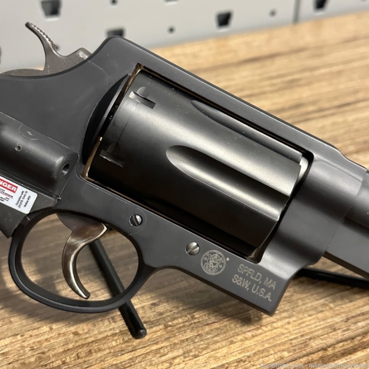 Smith & Wesson Governor .410 .45  2.75" 6rd Laser Grip! MINT! Penny Auction-img-20