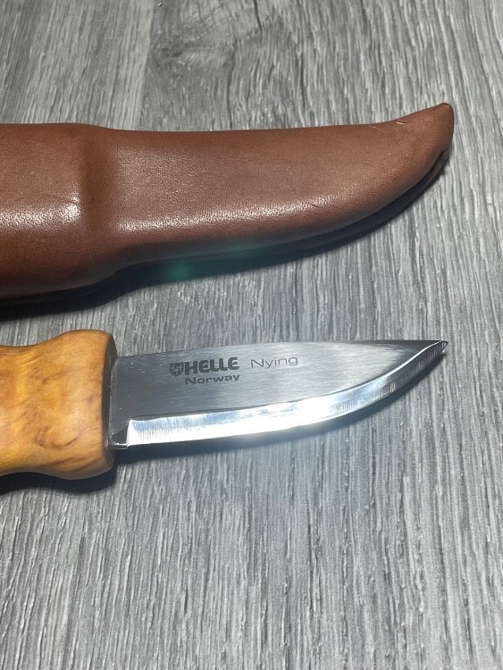 Helle Nying Knife Norway with Sheath -img-2